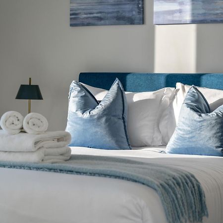 Luxury Apartment On The 9Th Floor Near Stampede, Complimentary Wine, 2 Car Ug Parking YYC Екстериор снимка