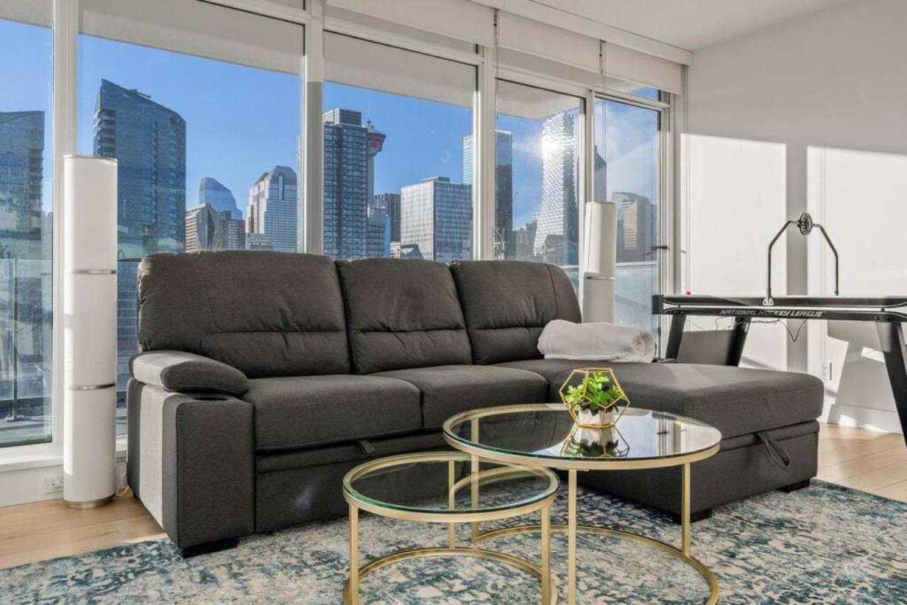 Luxury Apartment On The 9Th Floor Near Stampede, Complimentary Wine, 2 Car Ug Parking YYC Екстериор снимка